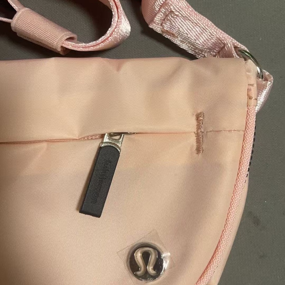lululemon athletica Blush Pink Crossbody Bag - Picture 2 of 6
